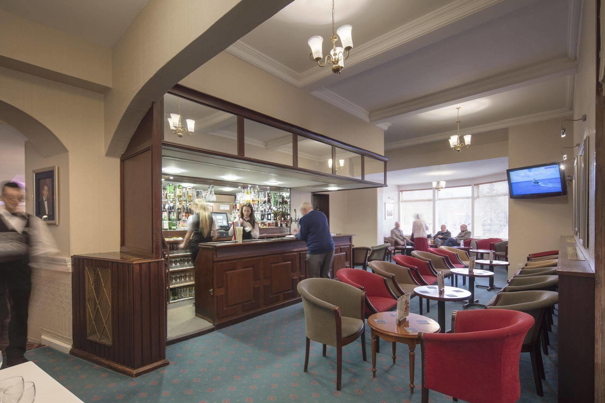 Alma Lodge Hotel Stockport Esterno foto